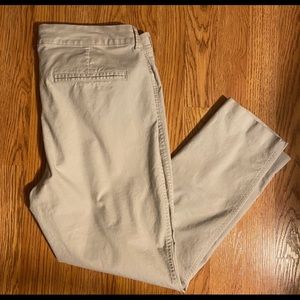 Old navy ankle crop curvy skinny capris
